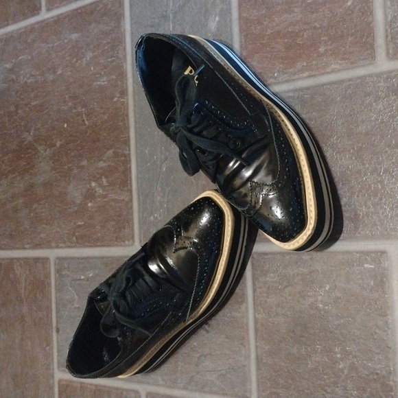 Prada Black Brogue Patent Leather Platform Derby wingtip Oxfords size 34 - Picture 3 of 10